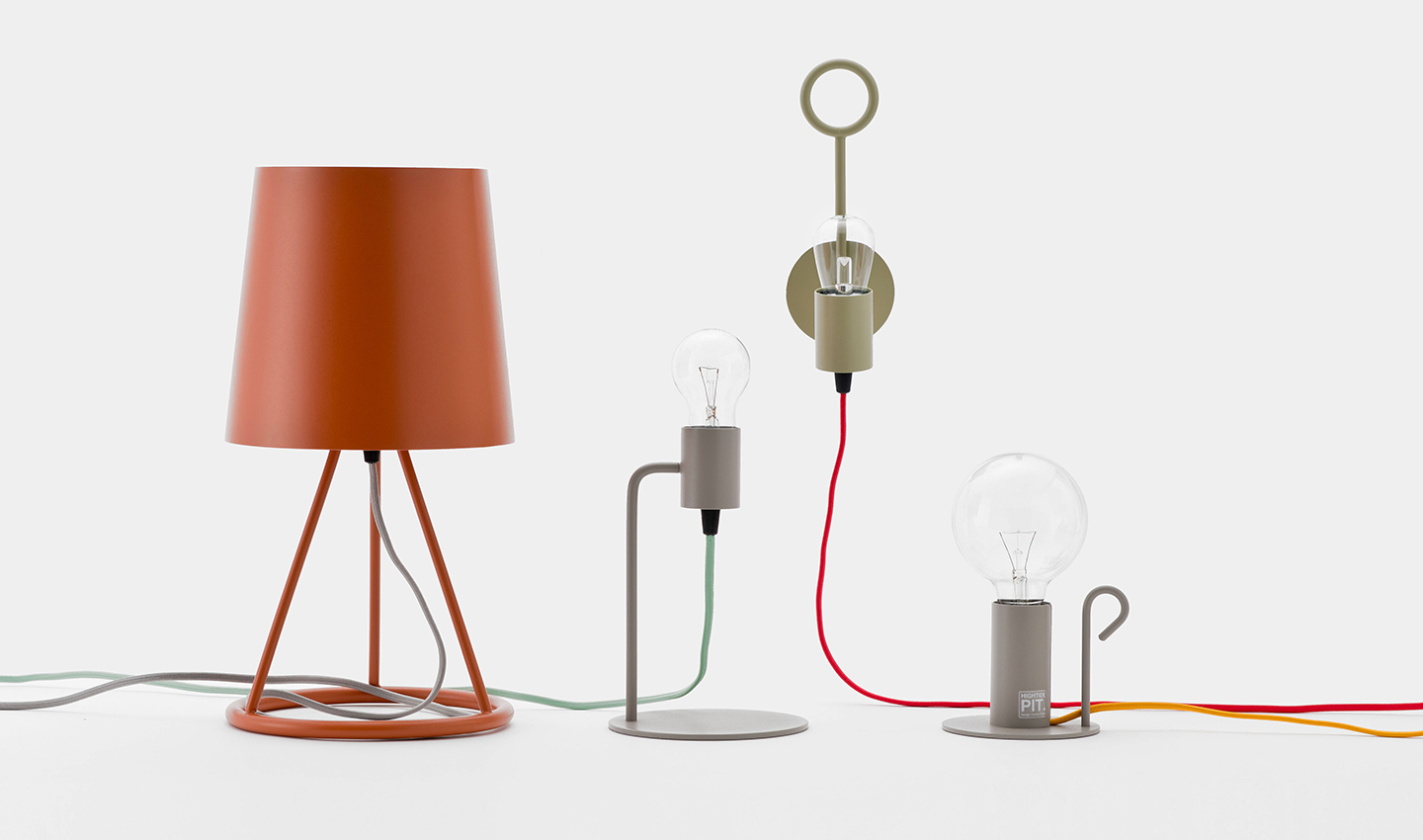 the lamp series capable ofselecting cable colours “Pit.”