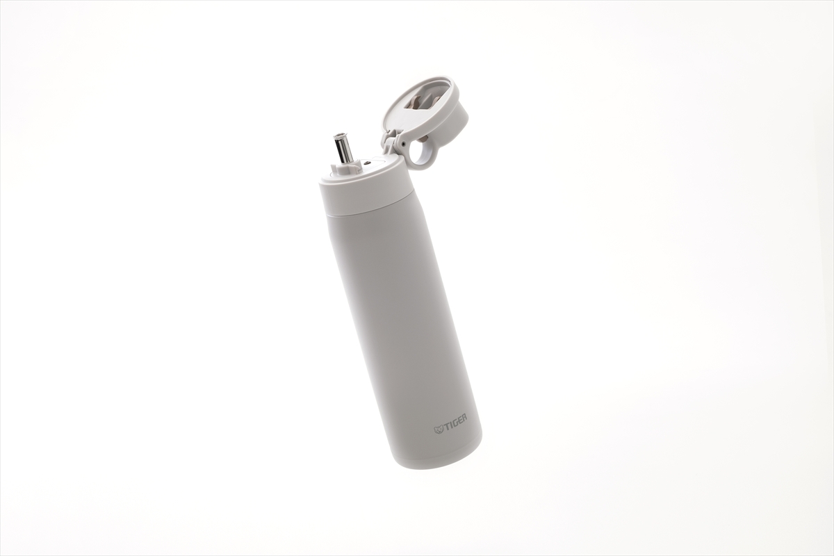 vacuum-insulated straw bottle / Tiger corporation | Portfolio - Doogdesign. Inc.